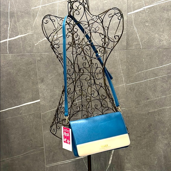 Trina Turk Elegant Blue and cream Women's Bag NWT - Picture 1 of 16